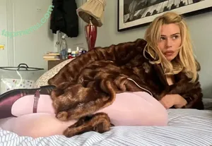 Billie Piper / billiepiper nude photo #0553