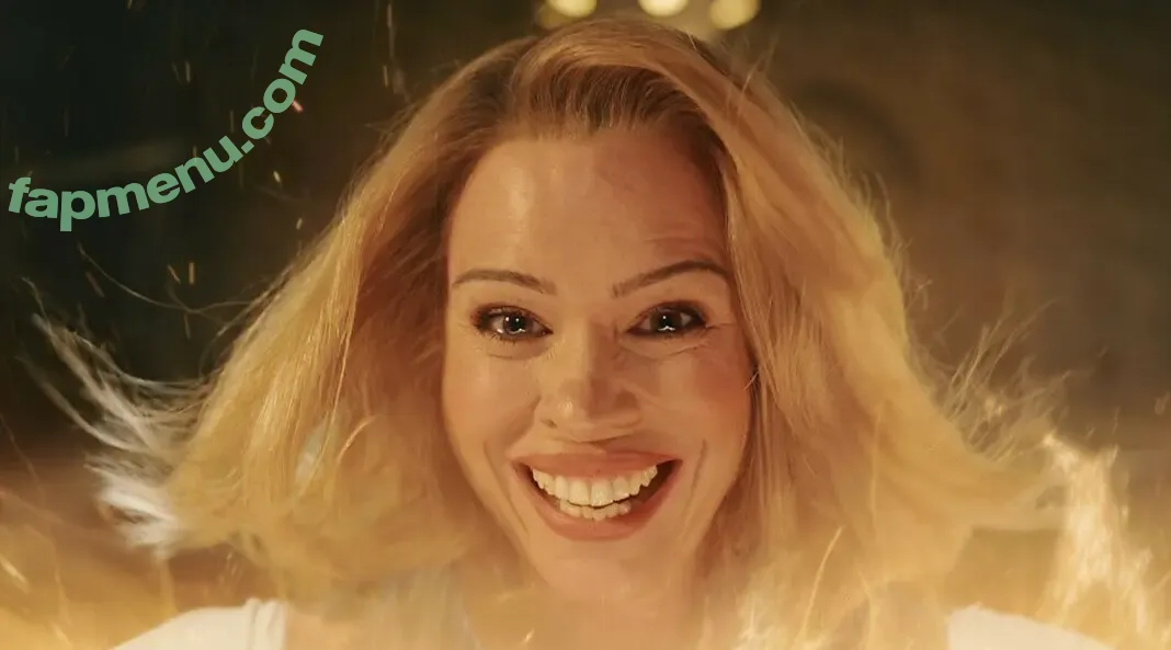 Billie Piper nude photo #0460 (billiepiper)