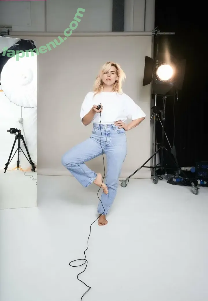 Billie Piper nude photo #0593 (billiepiper)