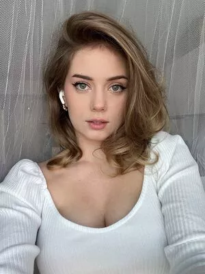 Bilochka ASMR / belochka_real nude photo #0041