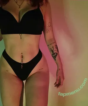 Bimbalabambi nude photo #0011