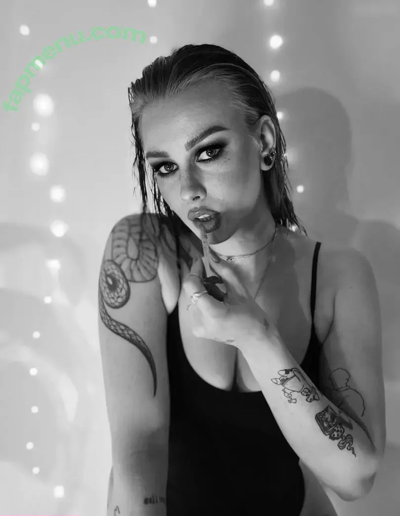 Bimbalabambi nude photo #0057 (Bimbalabambi)