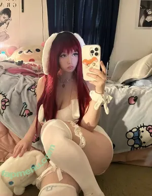 bimbogrlfriend / julie / juliekkuma_ / thankyousnext nude photo #0057