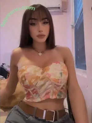 Bimbomamii / brainlessbimbo nude photo #0011