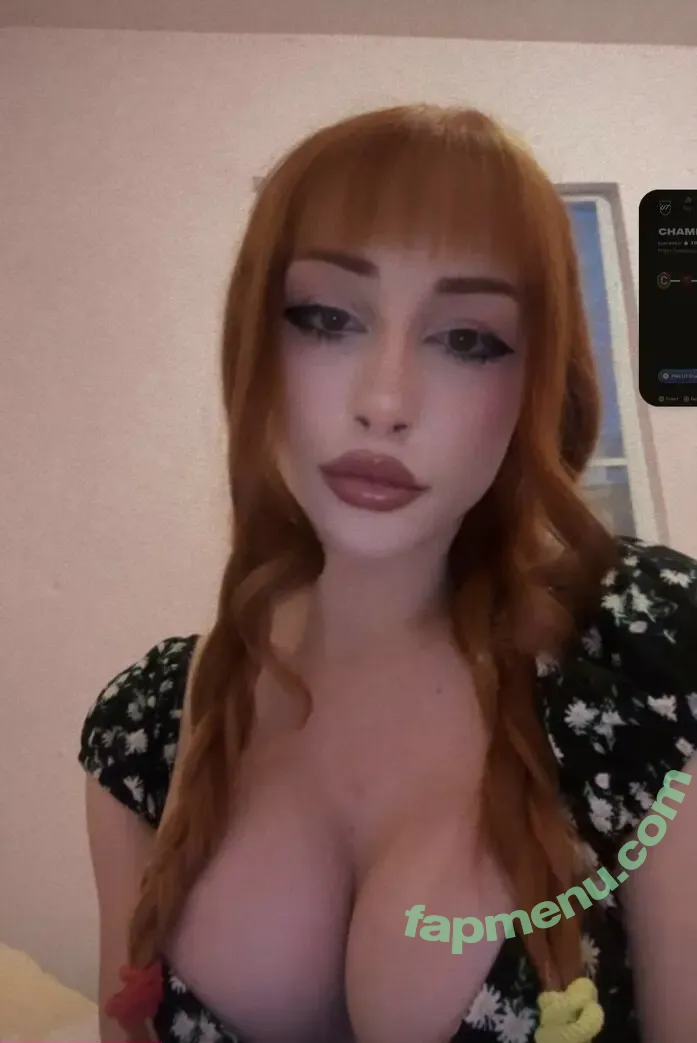 Bimbomamii nude photo #0001 (brainlessbimbo)