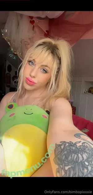 bimbopixxxie / bimbopixxie nude photo #0004
