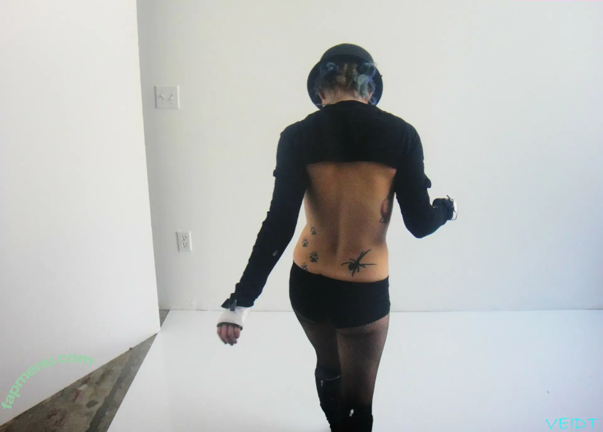 Binx nude photo #0131 (battybinx / binxbasilisk / bunni_binx / thatsbinx)