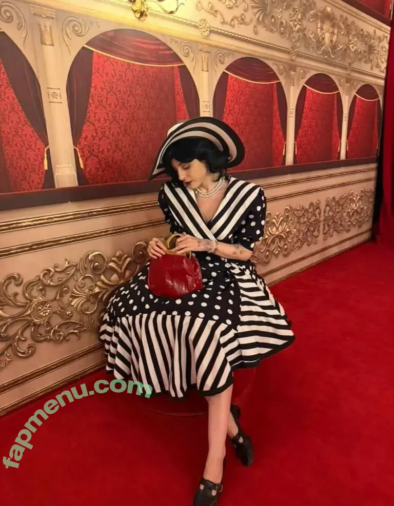 Binx nude photo #0186 (Binxbasilisk / battybinx)