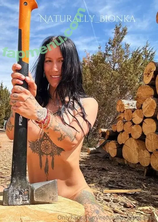 Bionka nude photo #0003 (bionkasimone / naturally_bionka / naturallybionka)