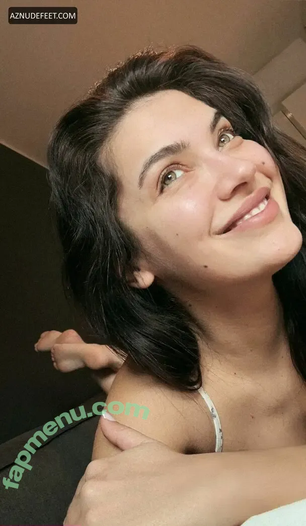 Biran Damla Yilmaz nude photo #0003 (Biran Damla Yilmaz)