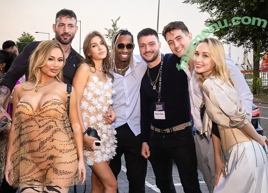 bird.person nude photo #0047 (bird.person)