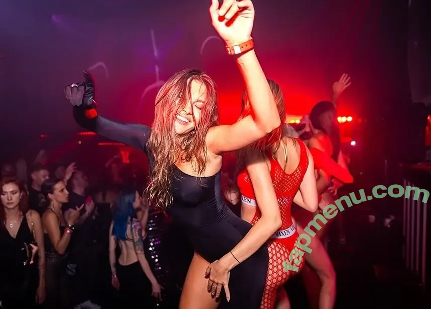 bird.person nude photo #0051 (bird.person)