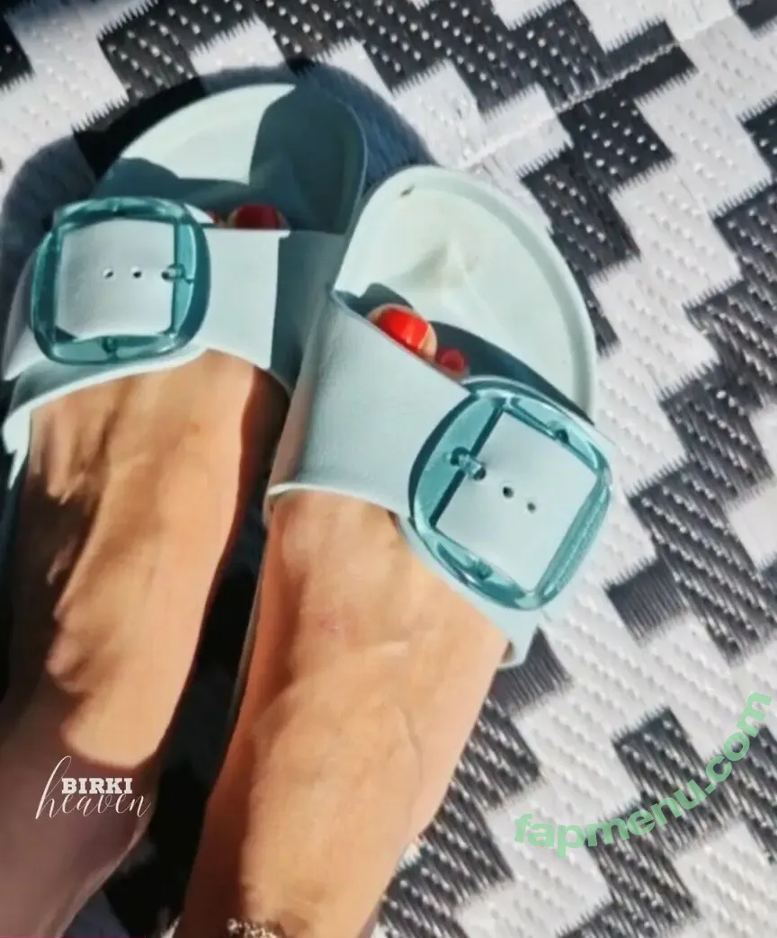 birki-heaven nude photo #0127 (birkensheaven)