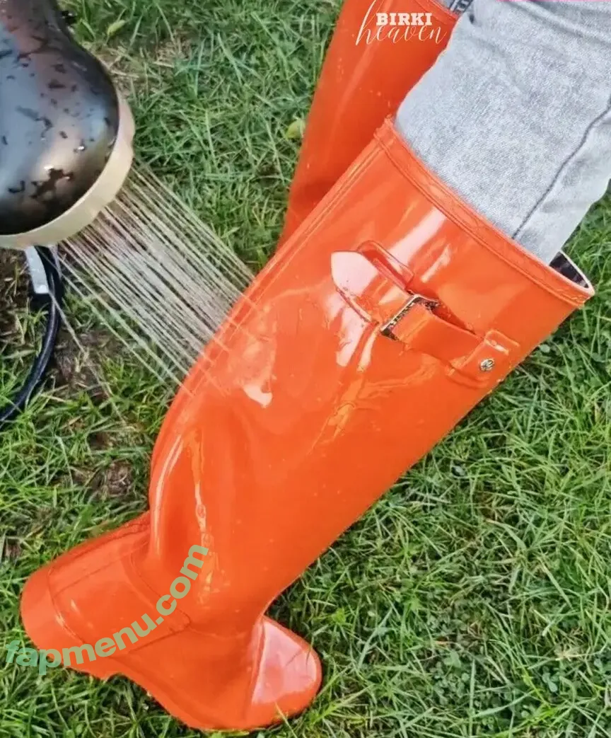 birki-heaven nude photo #0238 (birkensheaven)