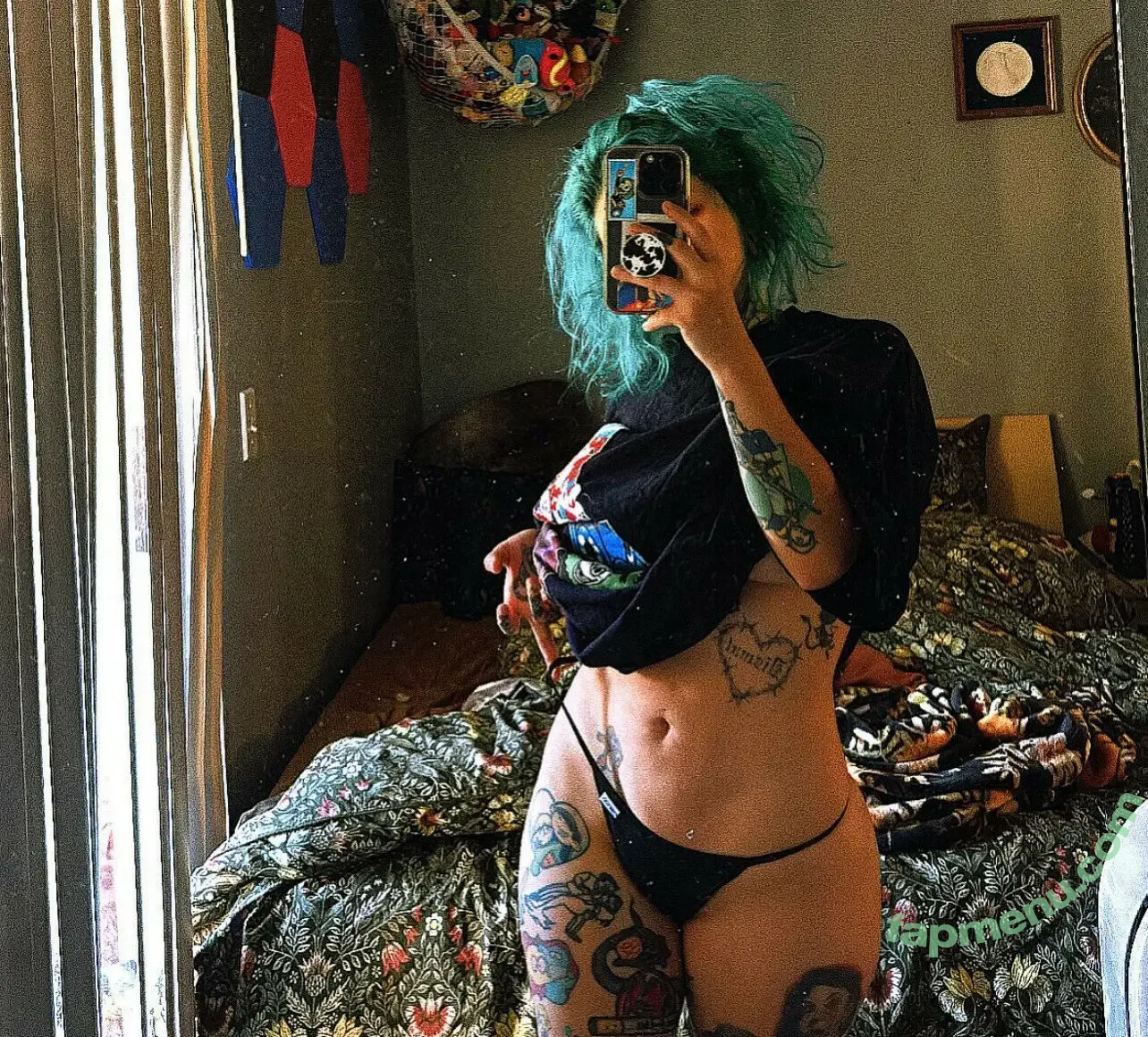 Birthdefect nude photo #0001 (birthdefective)