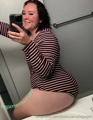 bisexualcollegegirl / rubitout nude photo #0136