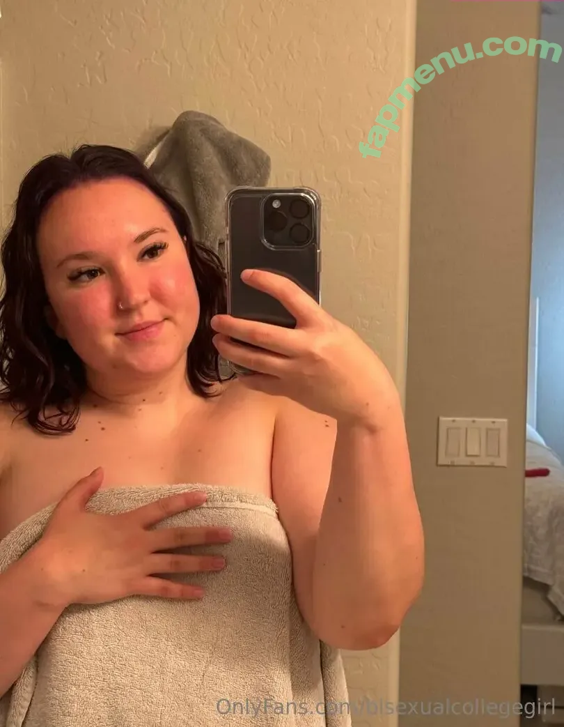 bisexualcollegegirl nude photo #0115 (Fiteen18)