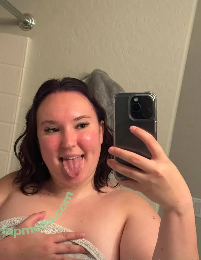 bisexualcollegegirl nude photo #0118 (Fiteen18)