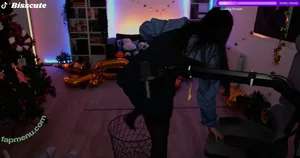 Bisscute / Bisscute_ / bisscute__ nude photo #0223