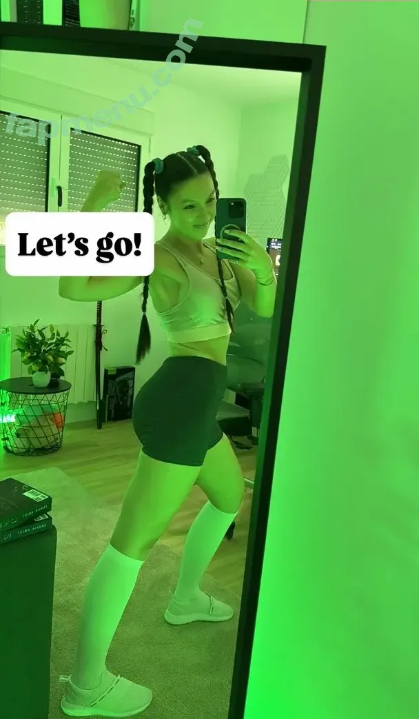 Bisscute nude photo #0157 (bisscute__)