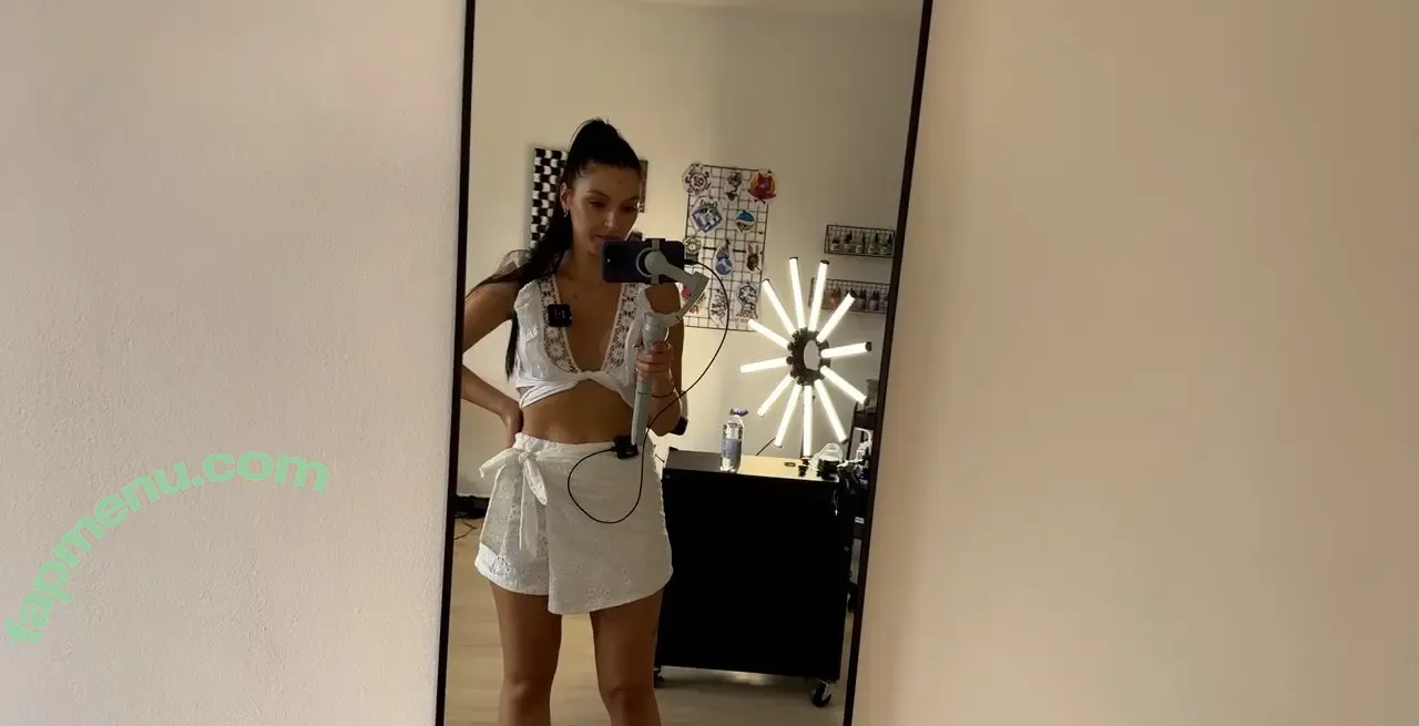 Bisscute nude photo #0187 (Bisscute_ / bisscute__)