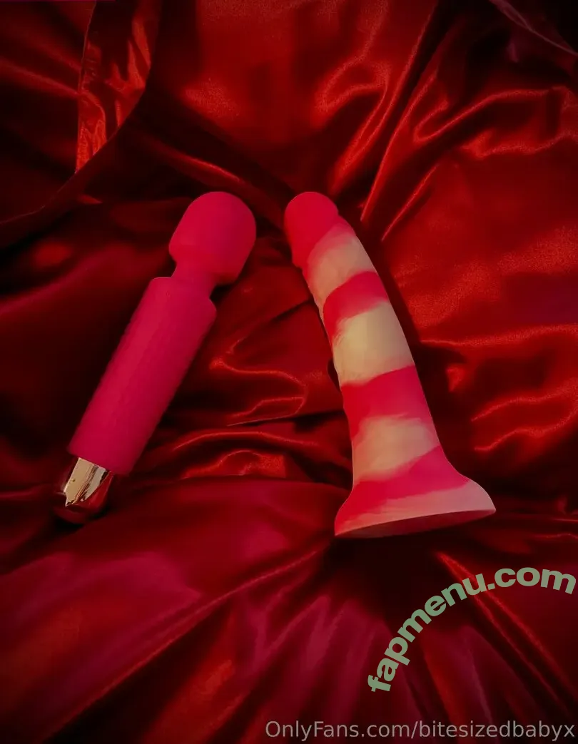 bitesizedbabyx nude photo #0001 (biteesizebaby)