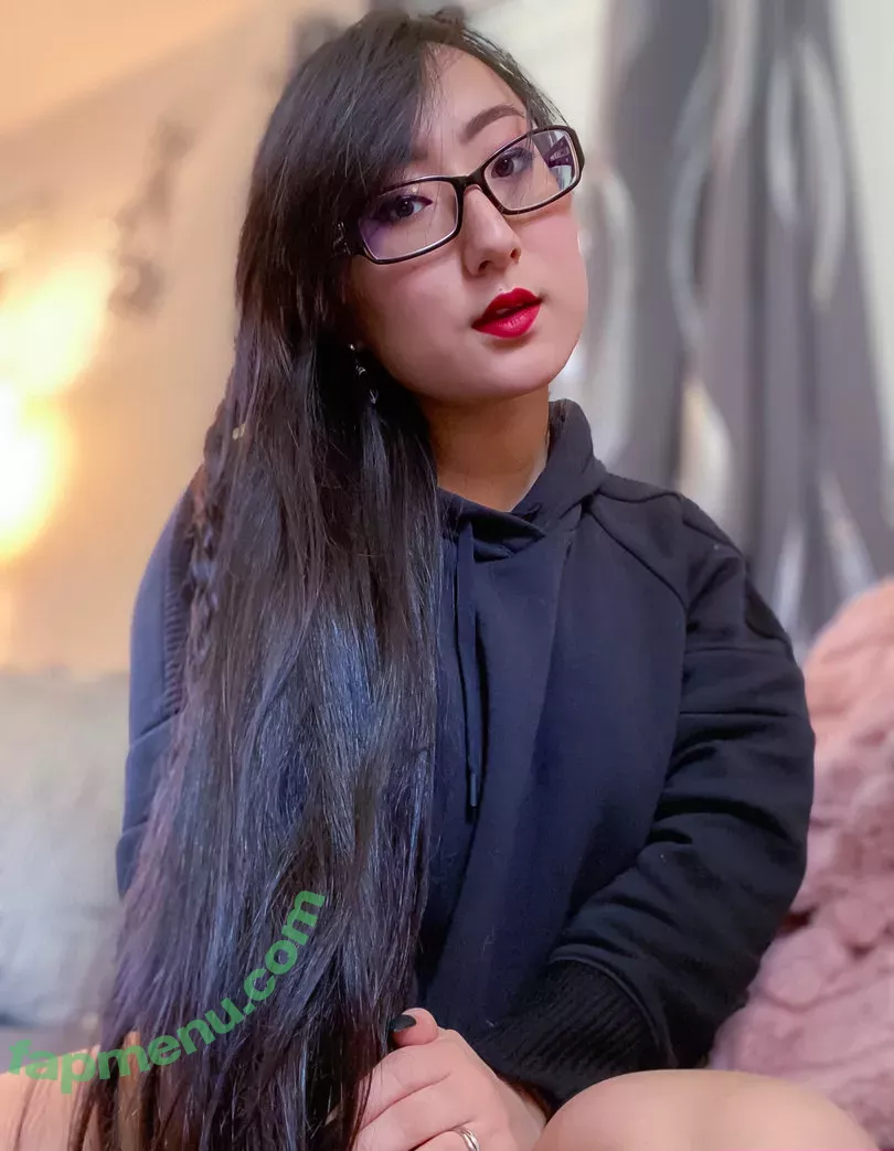 Bitesizedmeg nude photo #0248 (BiteSized_Meg)