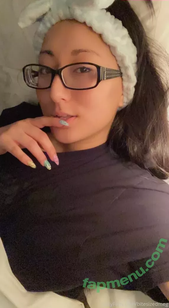 Bitesizedmeg nude photo #0306 (BiteSized_Meg)