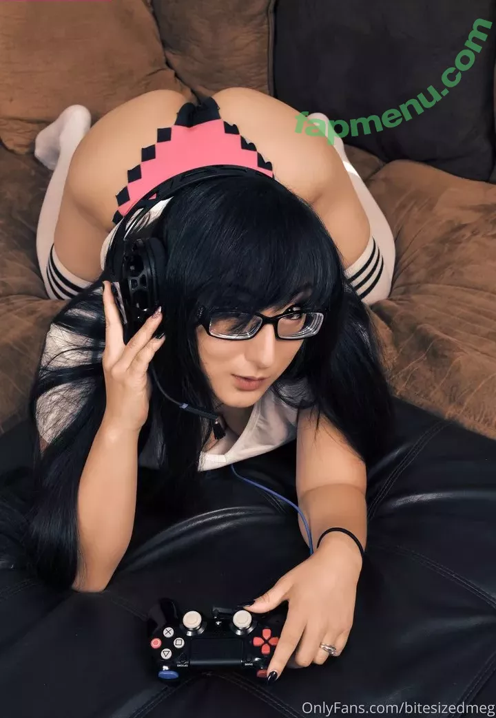 Bitesizedmeg nude photo #0327 (BiteSized_Meg)