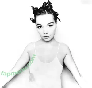 Björk / bjork nude photo #0027