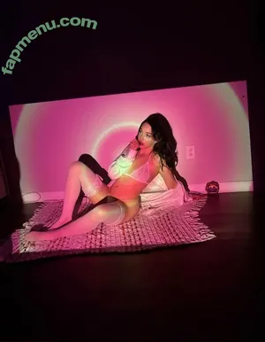 bl0ve3 / blovee.1 nude photo #0093