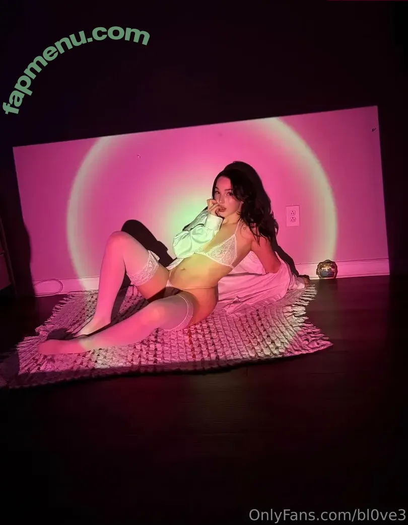 bl0ve3 nude photo #0092 (blovee.1)