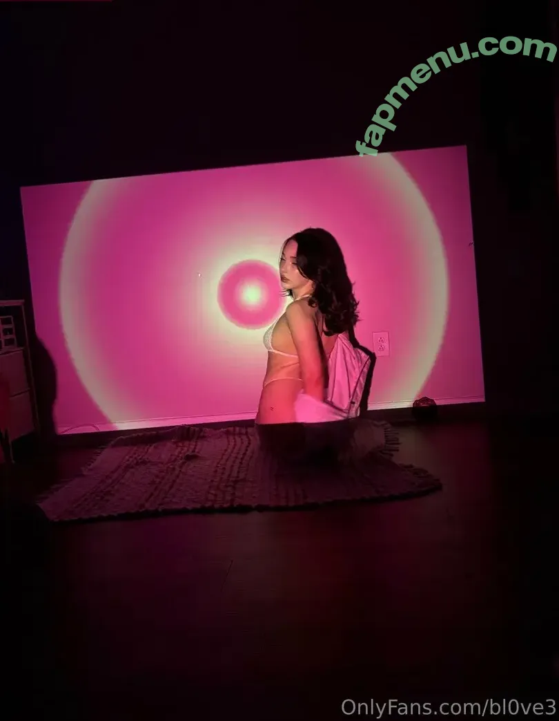 bl0ve3 nude photo #0097 (blovee.1)