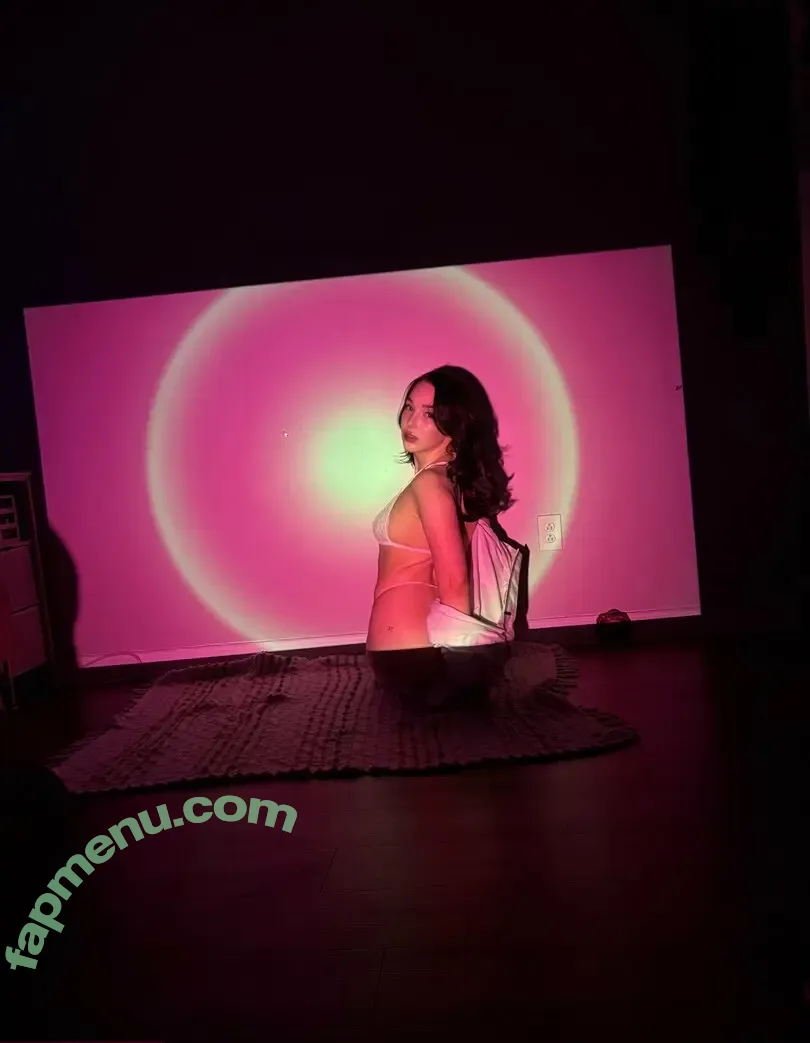 bl0ve3 nude photo #0098 (blovee.1)