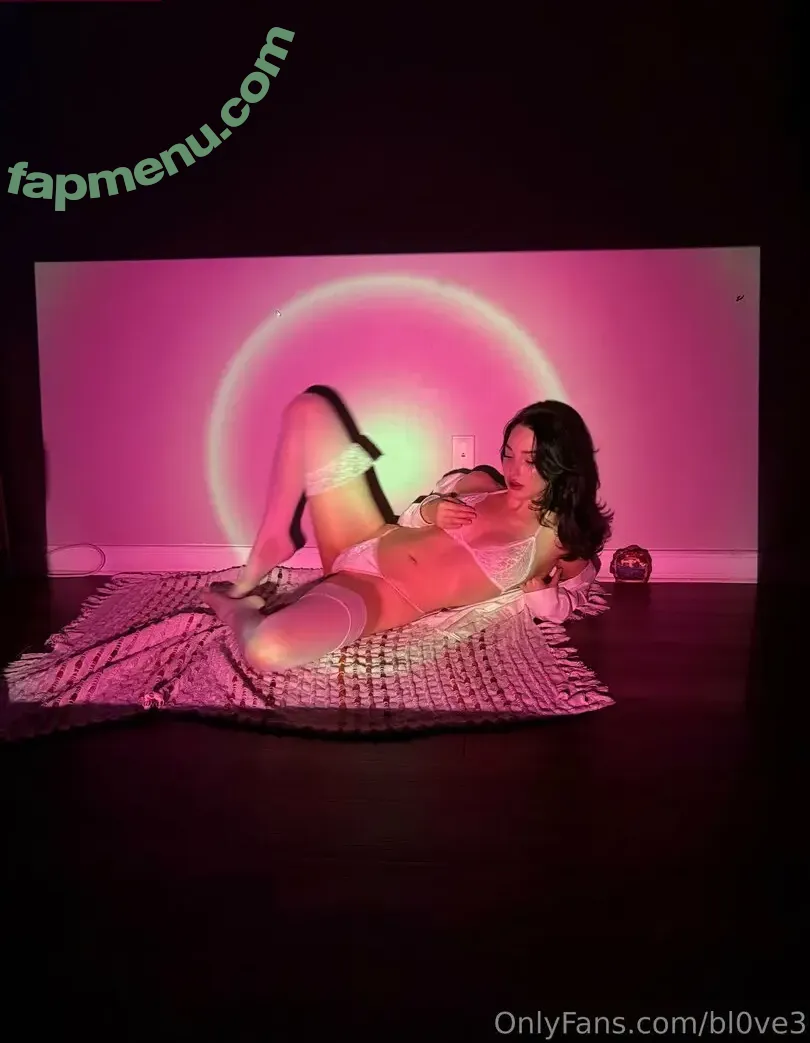 bl0ve3 nude photo #0111 (blovee.1)