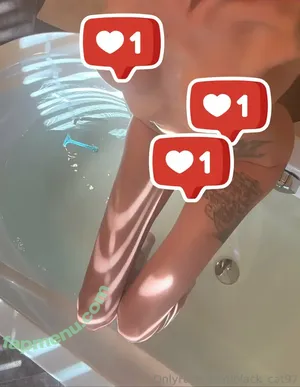  nude photo #0001