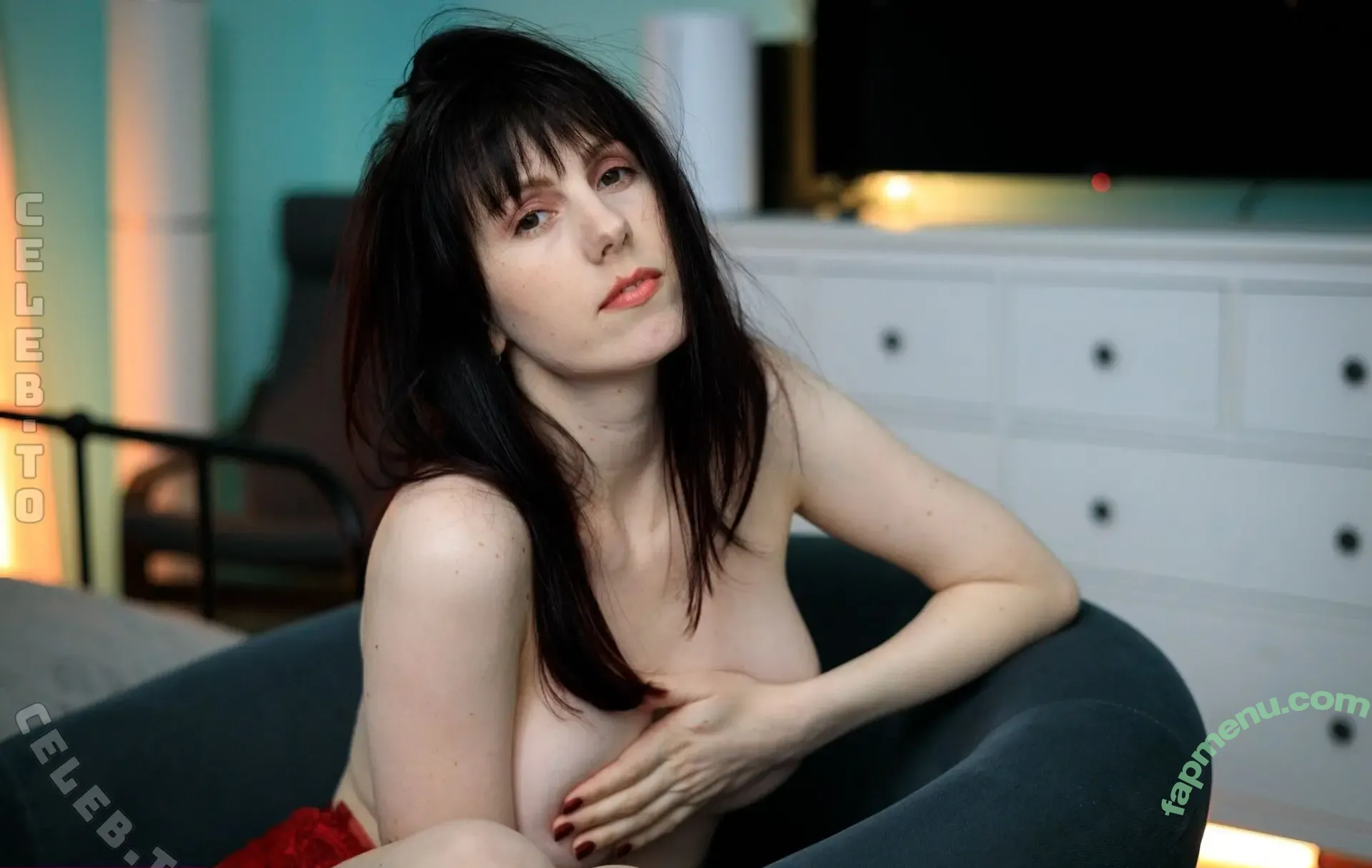 blackbee_lili nude photo #0077 (Not_YourGirl / blackbee_lil)