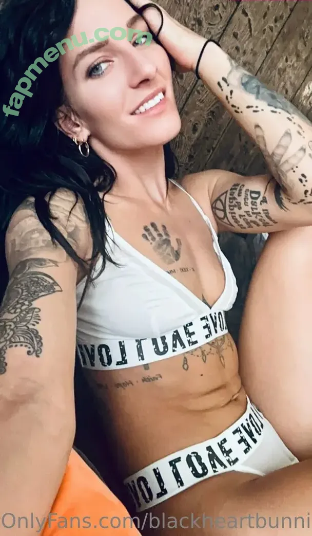 blackheartbunnie nude photo #0009 (blackheartbunnie)