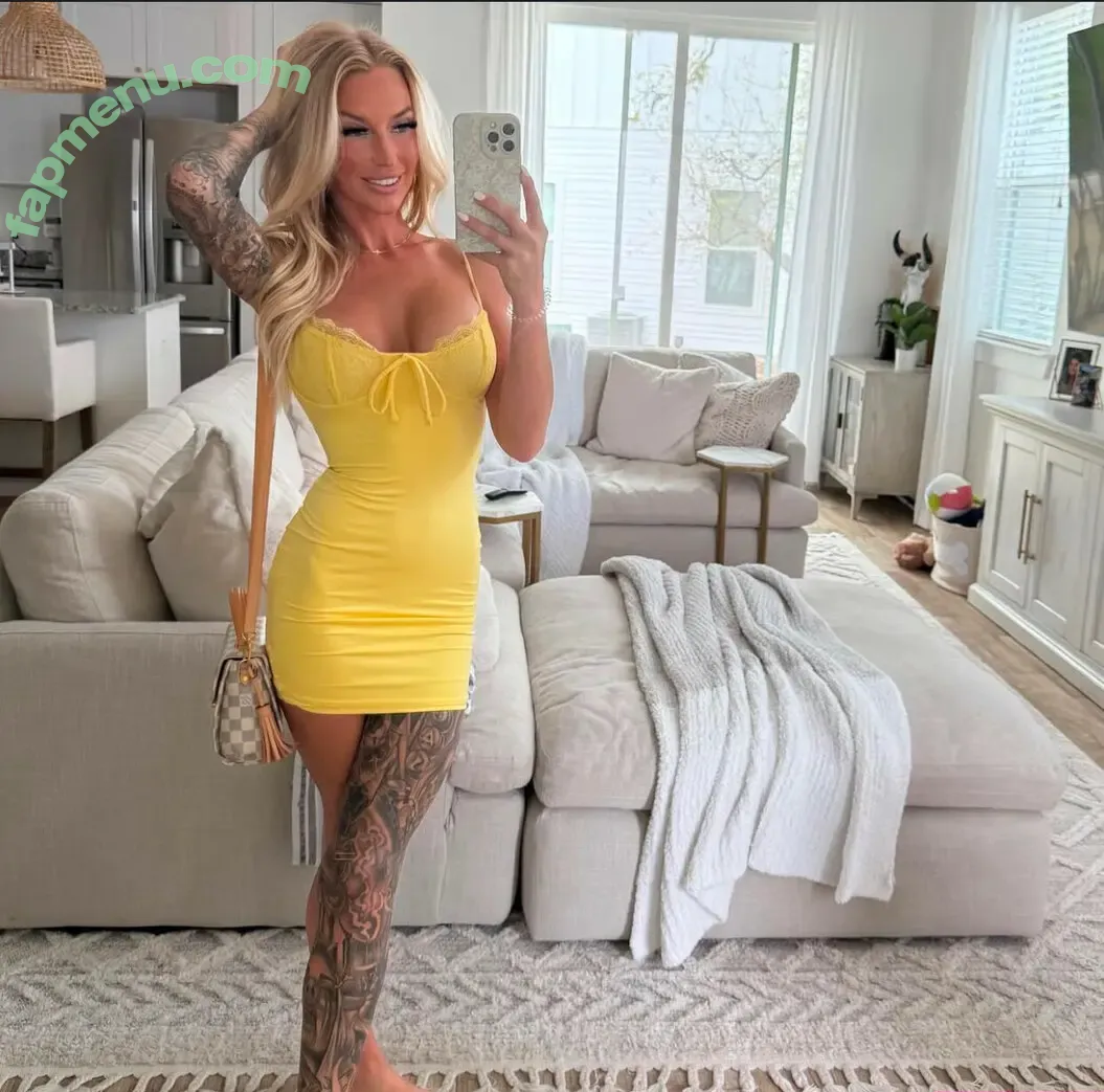 Blacktoppingblondie nude photo #0005 (Alex Hannah / blondehairedblondie)