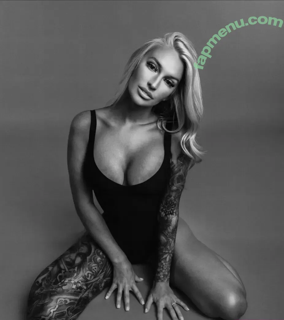 Blacktoppingblondie nude photo #0012 (Alex Hannah / blondehairedblondie)