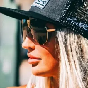 Blacktoppingblondie / Alex Hannah / blondehairedblondie nude photo #0009