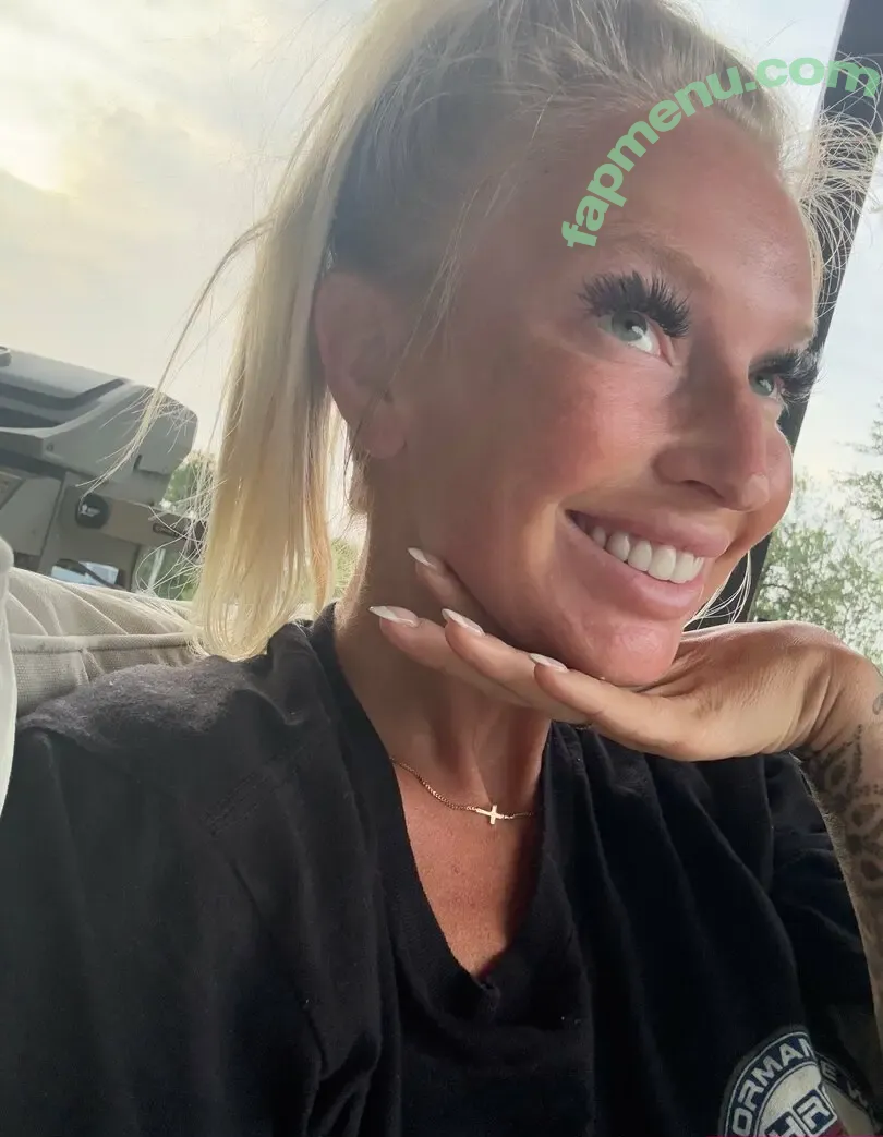 Blacktoppingblondie nude photo #0045 (Alex Hannah / blondehairedblondie)