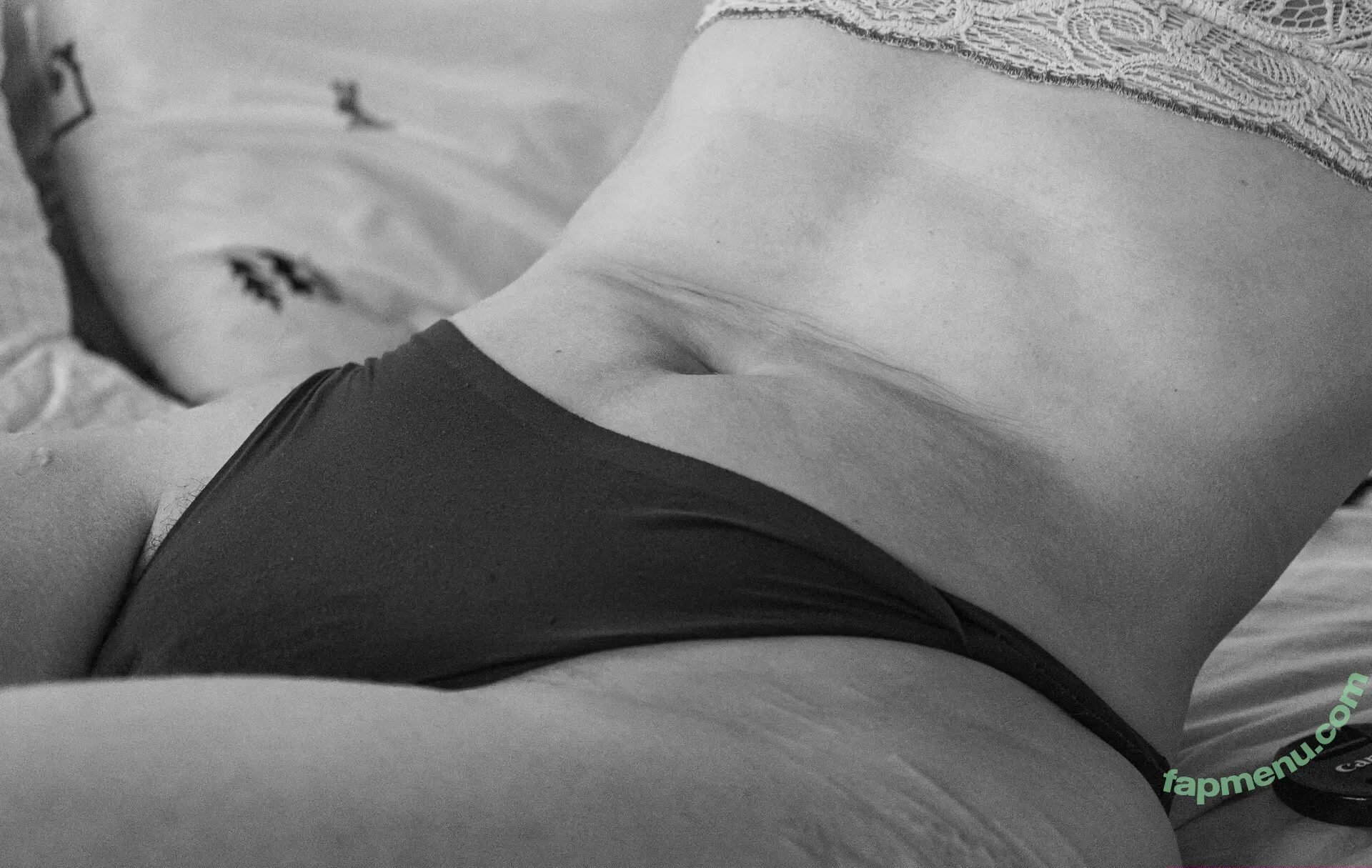 blahblahsimp nude photo #0001 (blahblahsimp)