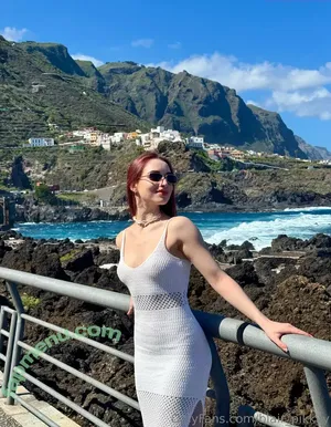 blair_pikkyy / blondeblair82 nude photo #0024