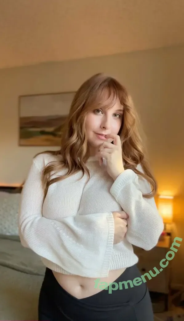 blairbinitv nude photo #0021 (blairbinii)