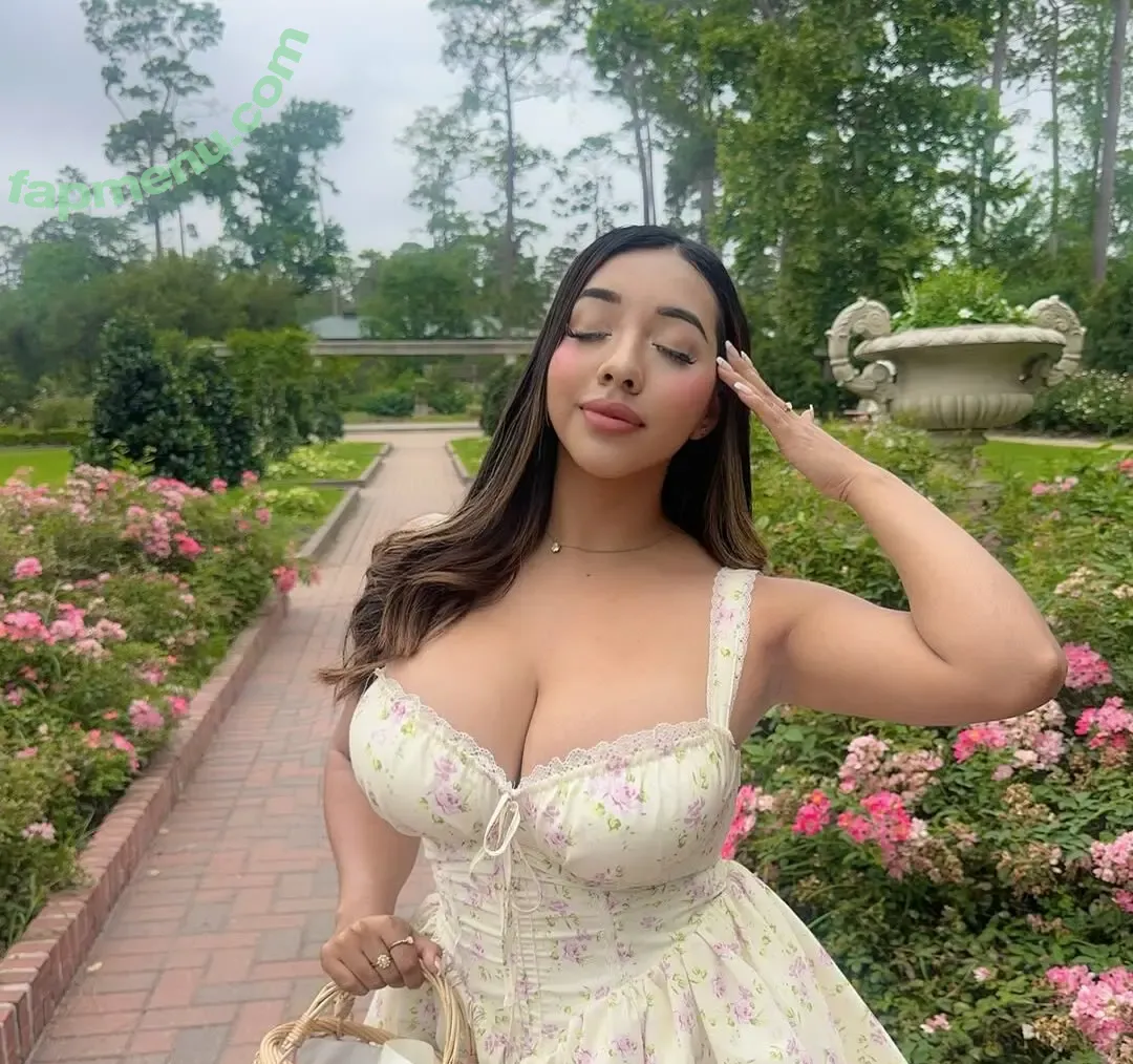 blairnavarro nude photo #0019 (Blair)