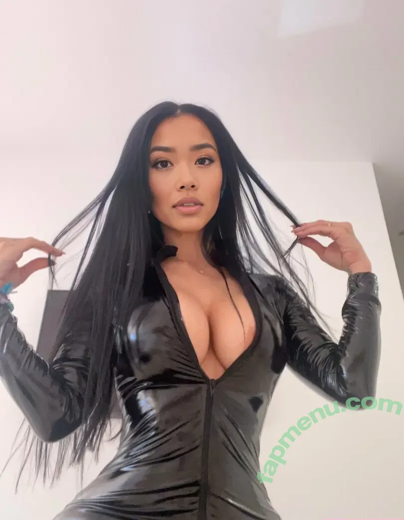 blakchyna nude photo #0015 (blacchyna)