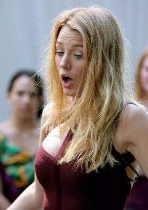 Blake Lively / blakelively nude photo #0923