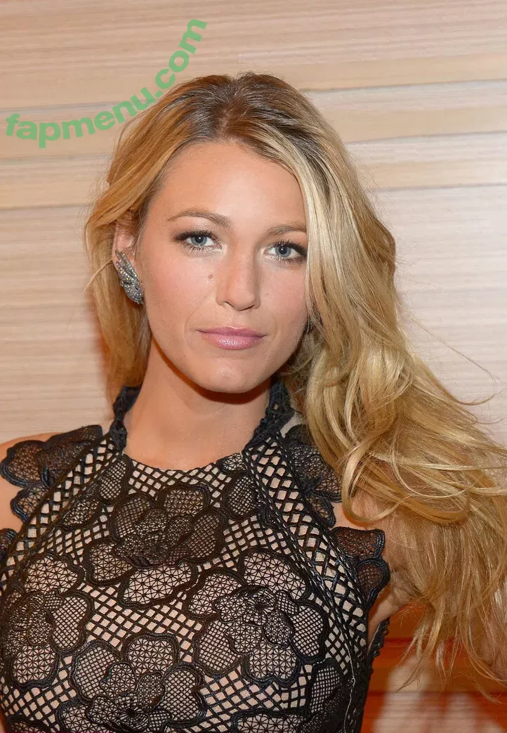 Blake Lively nude photo #0414 (blakelively)