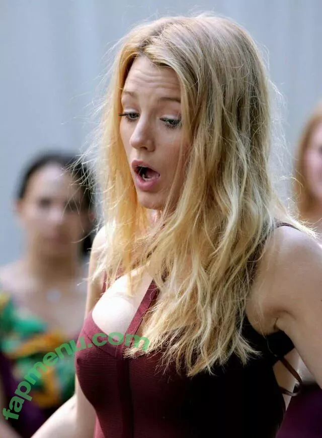 Blake Lively nude photo #0923 (blakelively)